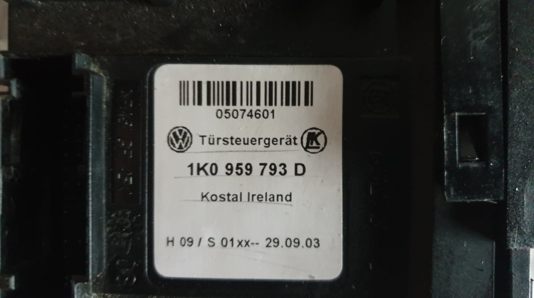 Motoras macara stanga fata VW Golf 5 cod piesa : 1k0959793d/1k0959701g
