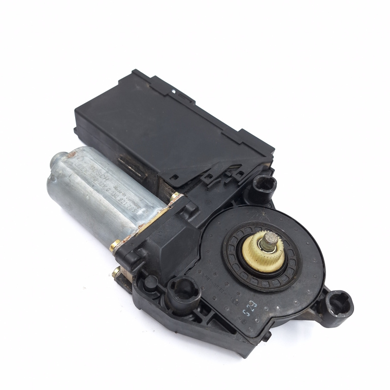 Motoras Macara Stanga Fata Vw Touareg (7L) 2002-2010 0130821765, 0 130 821 765, 5Wk47002Abf, 5Wk4 7002 Abf, 105840101, 105840-101 Siemens
