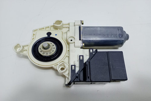 Motoras macara stanga spate 1K0959703B Volkswagen VW Passat B6 [2005 - 2010]