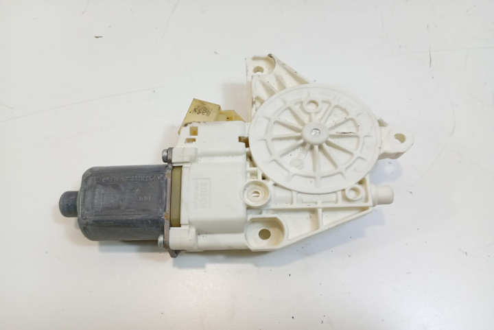 Motoras macara stanga spate A2048200542 Mercedes-Benz C-Class W204/S204 [2007 - 2012]