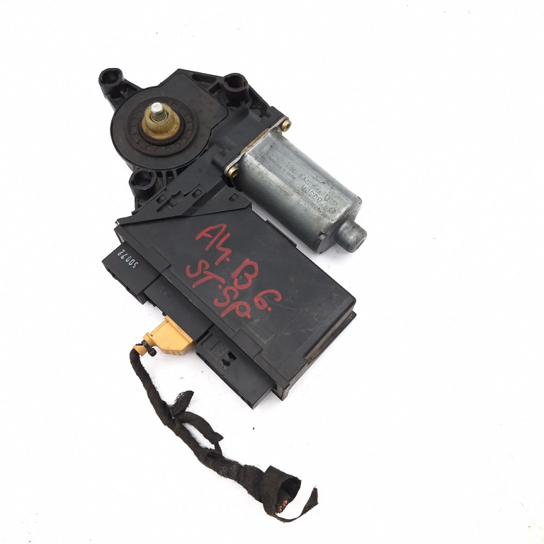 Motoras Macara Stanga,spate Audi A4 B6 (8E) 2000 - 2004 0130821767, 8E0959801A, 9700105998101, 105848101, 5WK47009ABF, 0280004, 102239XXX