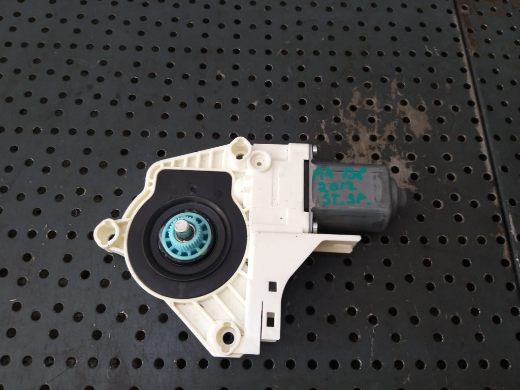 Motoras macara stanga spate audi a4 b8 8k 8k0959811a 1101919814200
