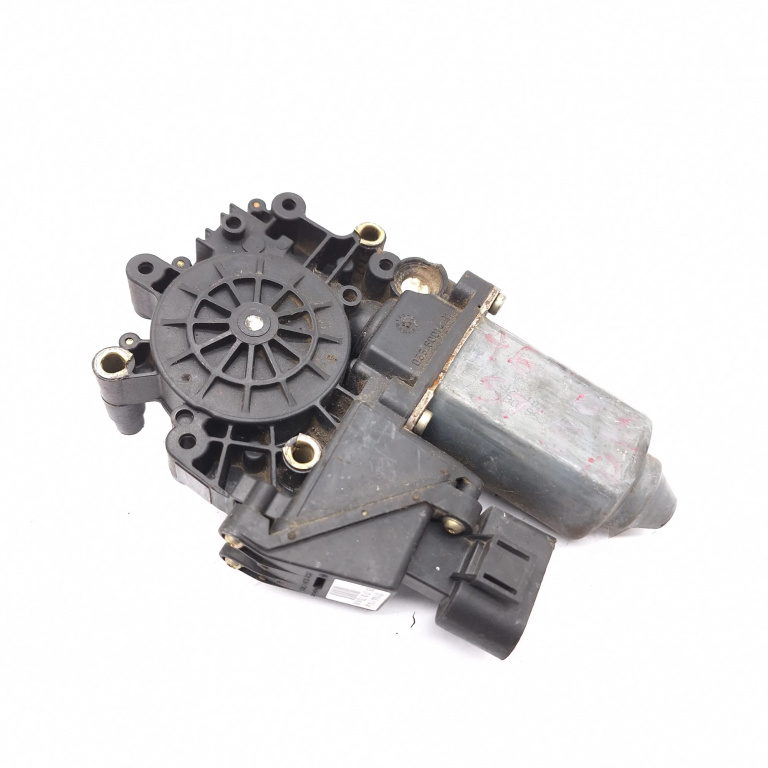 Motoras Macara Stanga Spate Audi A6 (4B, C5) 1997-2005 101144114, 0536001401, 050719753698, 05360014-01, 114184101, 7743000743, 1409829 Brose