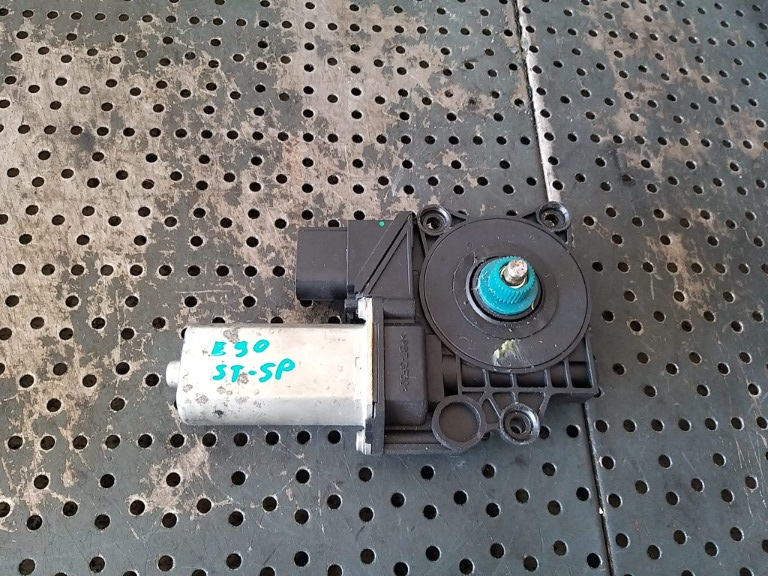 Motoras macara stanga spate bmw seria 3 e90 71002603 1060078 9030221