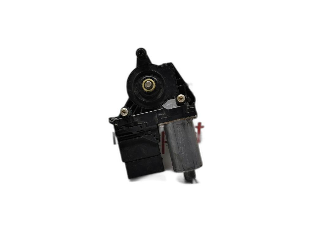 Motoras macara stanga spate bord Skoda Superb (3U4) Berlina 2006 1.9 TDI SKODA SUPERB (3U4) [ 2001 - 2008 ] OEM 10546-301
