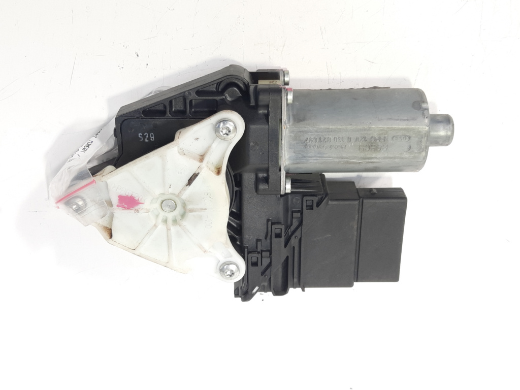 Motoras macara stanga spate, cod 3U0959811, Skoda Superb I (3U4) (id:490647)