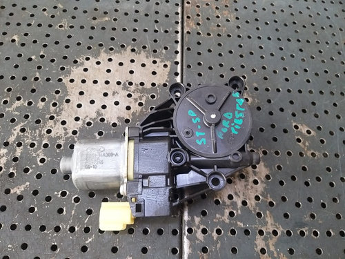 Motoras macara stanga spate ford fiesta 6 cb1 ccn 8a6114a389a 0130822406