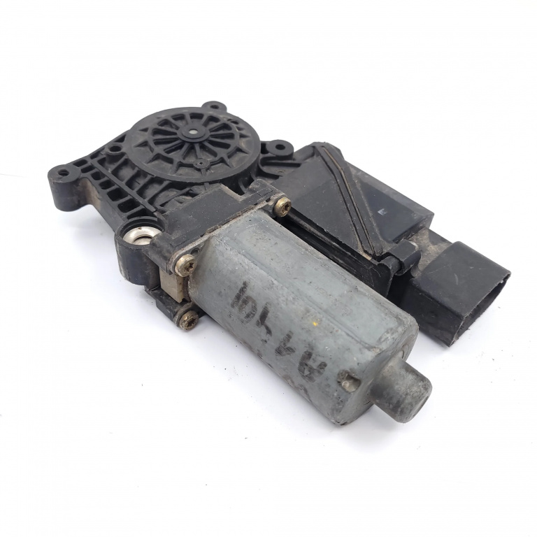 Motoras Macara Stanga,spate Mercedes-Benz A-CLASS (W168) 1997 - 2004 119831300, 05073102, 020898, H2997S0397