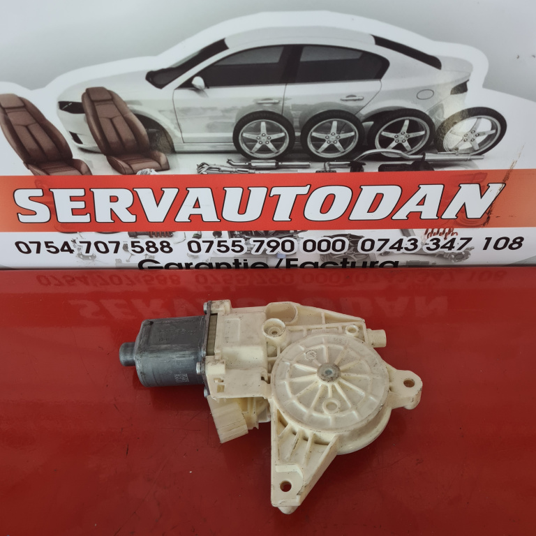 Motoras macara stanga spate Mercedes-Benz C-Class (2007->) [W204] 2.2 Motorina 2010, A2048200542