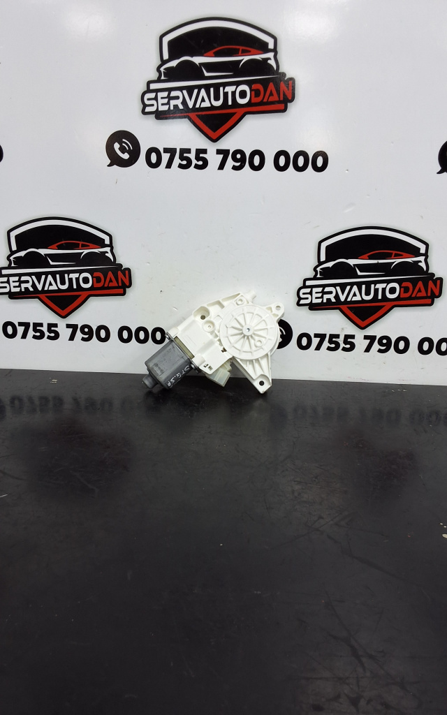 Motoras macara stanga spate Mercedes-Benz GL (2013-2019) [x166] 3.0 Motorina 2013, A1669060501
