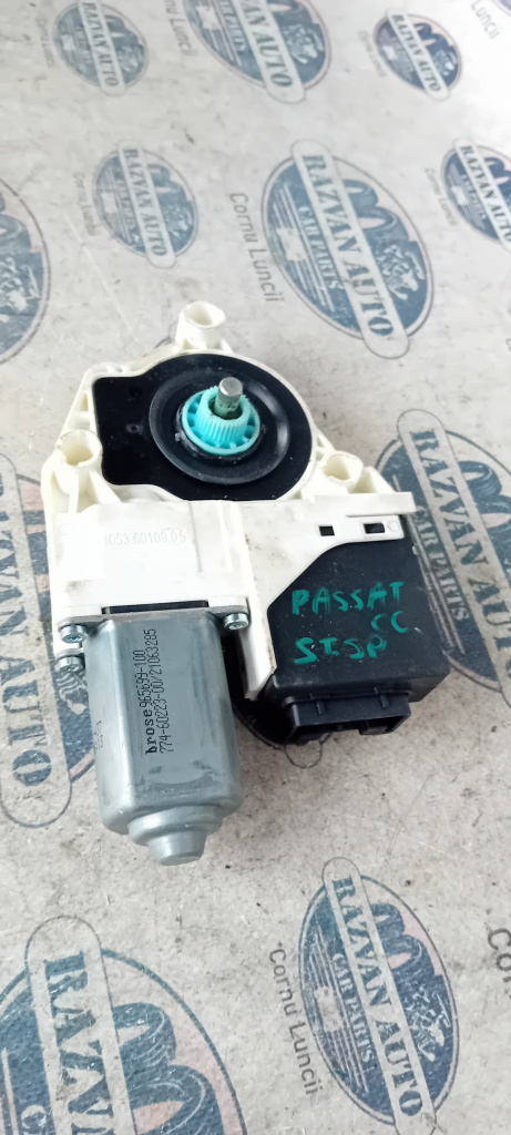 Motoras macara stanga spate Volkswagen Passat CC 2013