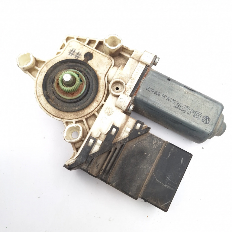 Motoras Macara Stanga Spate Vw Golf 5 2003-2009 993424100, 996645101, 7746010601, 05035633, 05074680, S02Xx100305, 211547, 0536006002 Brose