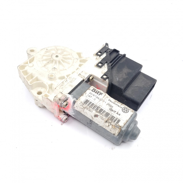 Motoras Macara Stanga Spate Vw Golf 5 2003-2009 9776105406301, F005S00059, 1C0959812A, 39109906, 105476301 , 101389102, 7746002302 Brose, Bosch