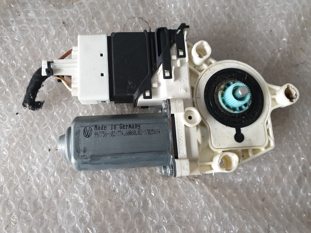 Motoras macara stanga spate vw golf 5 997756-102