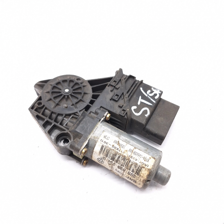 Motoras Macara Stanga,spate VW PASSAT B5, B5.5 1996 - 2005 9776105406301, F005S00059, 3B9839751BF, 977610555800, 9700105558800, 193000000, 38221906, 0130821697