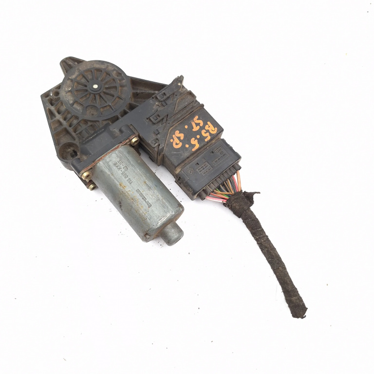 Motoras Macara Stanga,spate VW PASSAT B5, B5.5 1996 - 2005 0130821697, 105406301, 05074280, HW04S0004240502, 242041, 119095XXX