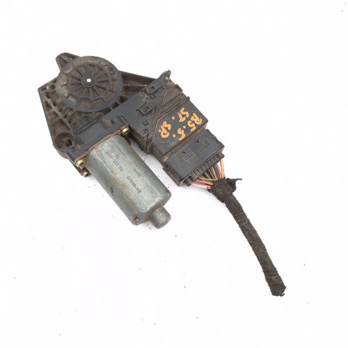 Motoras Macara Stanga,spate VW PASSAT B5, B5.5 1996 - 2005 0130821697, 105406301, 05074280, HW04S000...