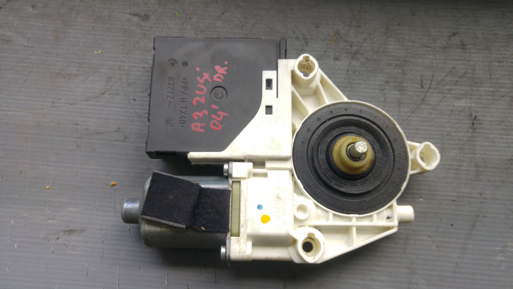 Motoras macara usa dreapta audi a3 8p 2 usi 8p0959802 e840311202
