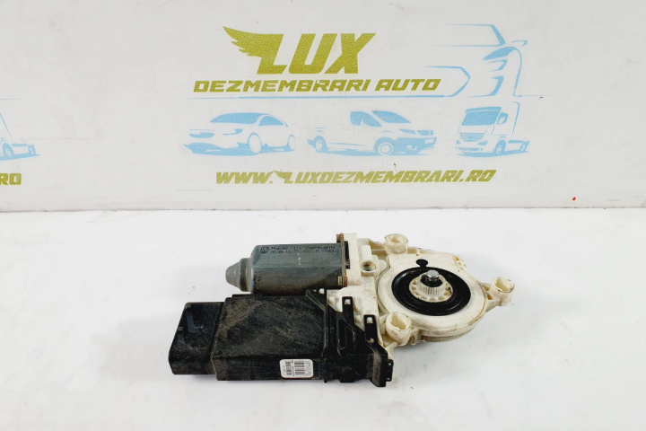 Motoras macara usa dreapta fata 105415-301 105415301 Volkswagen VW Passat B5.5 [facelift] [2000 - 2005]
