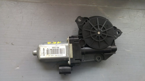 Motoras macara usa dreapta fata alfa romeo 159 d2935p8