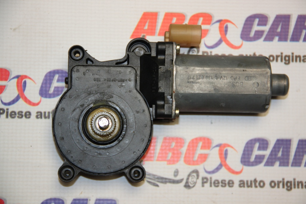 Motoras macara usa dreapta fata BMW Seria 3 E46 cod: 676283620640 model 2000