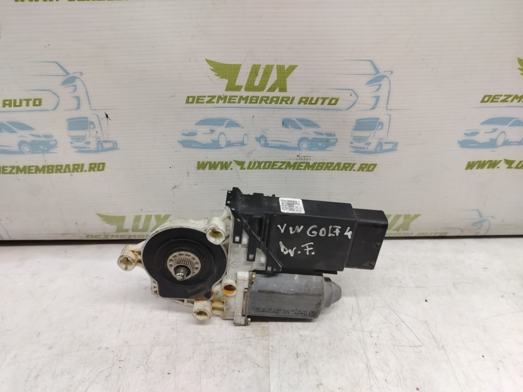 Motoras macara usa dreapta fata f005s00048 Volkswagen VW Bora [1998 - 2005]