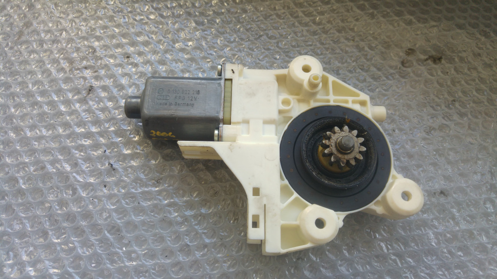 Motoras macara usa dreapta fata ford focus 2 4m51-14553 0130822218