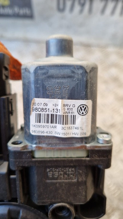 Motoras macara usa dreapta fata Golf 5 de fabticatie 2009 cod 3C1837461L