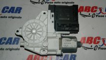 Motoras macara usa dreapta fata VW Jetta cod: 1K58...