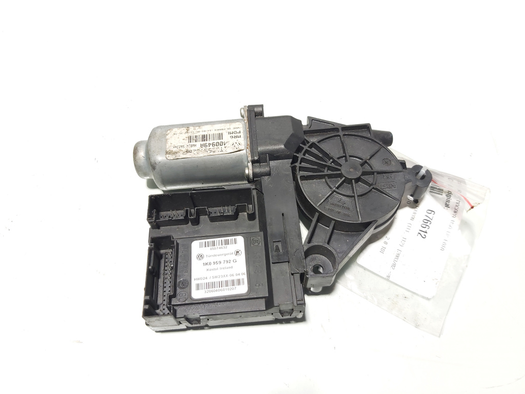 Motoras macara usa dreapta fata, Vw Touran (1T1, 1T2) (id:676612)