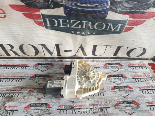 Motoras macara usa dreapta spate Audi A4 B8 cod piesa : 8K0959812