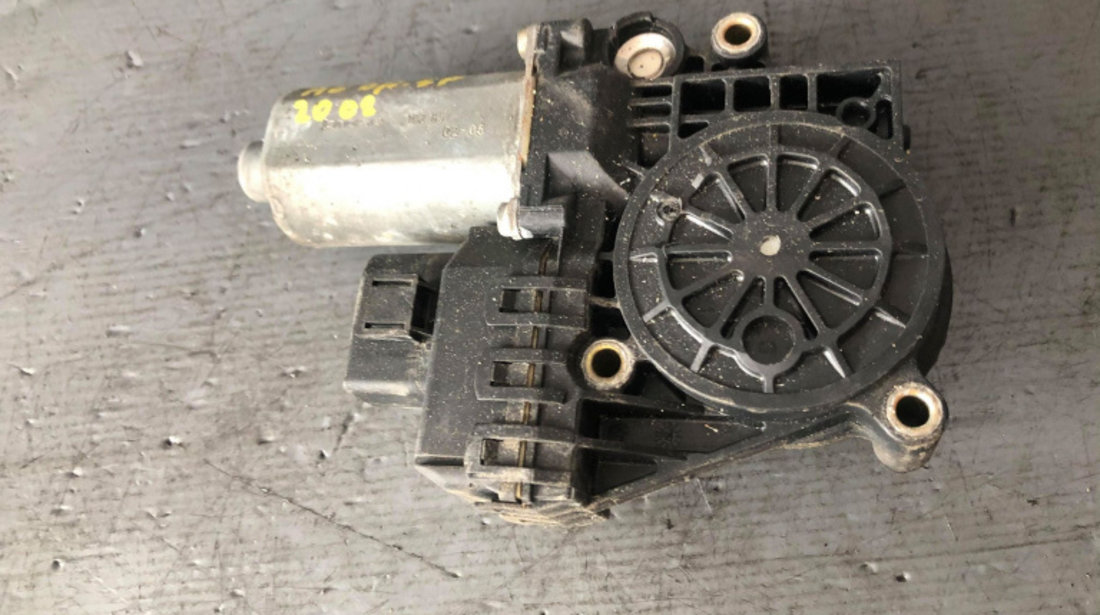 Motoras macara usa dreapta spate audi a6 c5 0130821785