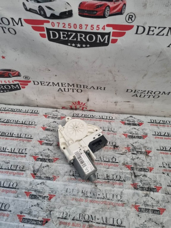 Motoras macara usa dreapta spate original Renault Latitude cod piesa : 827300007r