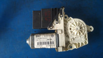 Motoras macara usa dreapta spate vw golf 4 1c09598...