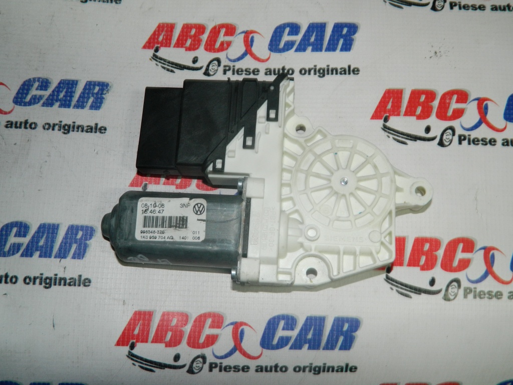 Motoras macara usa dreapta spate VW Golf 5 cod: 1K0959704AG