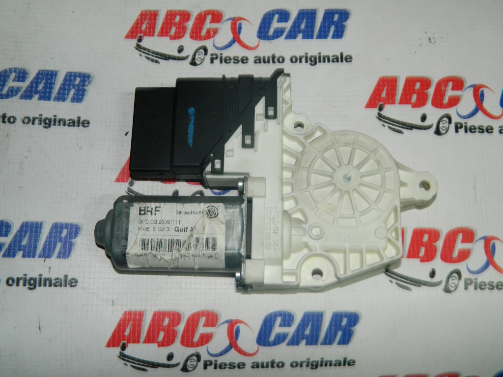 Motoras macara usa dreapta spate VW Golf 5 cod: 1K0959704C