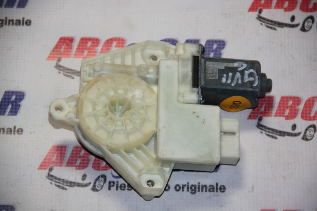 Motoras macara usa dreapta spate VW Golf 7 cod: 5Q4959812A model 2016