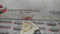 Motoras macara usa dreapta spate VW Golf 7 cod pie...