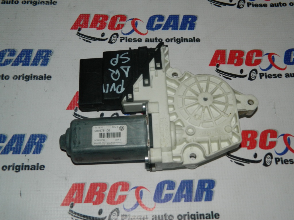 Motoras macara usa dreapta spate VW Passat B5 cod: 3C9959704