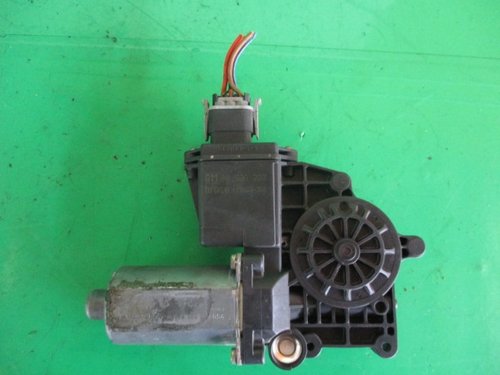 MOTORAS MACARA USA STANGA FATA OPEL VECTRA B FAB. 1996 - 2003 ⭐⭐⭐⭐⭐