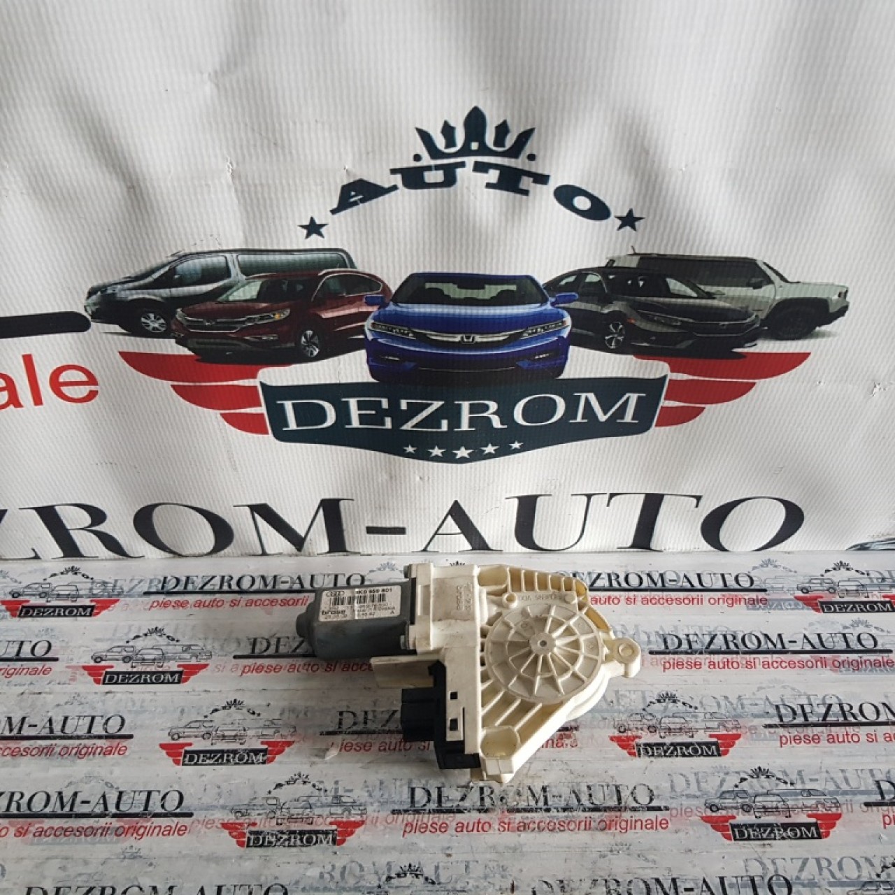 Motoras macara usa stanga fata Skoda Superb 2 8k0959801