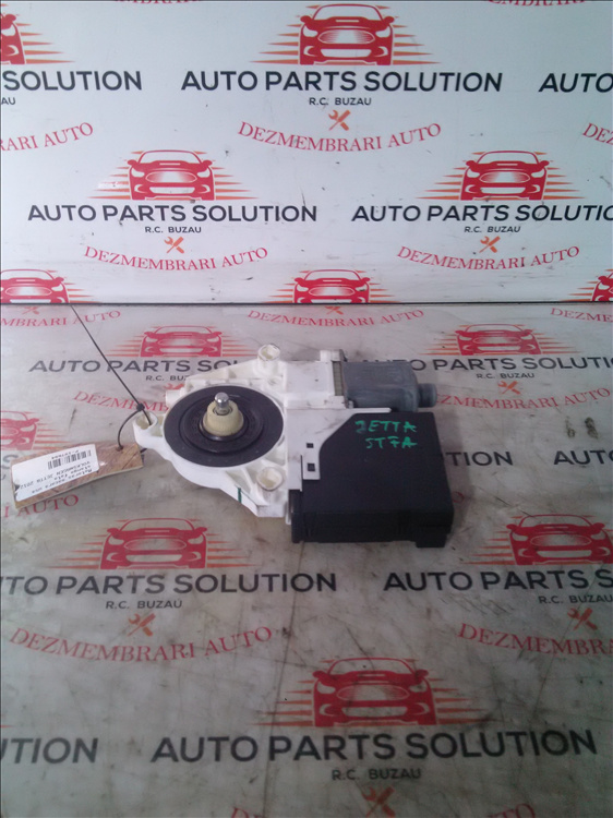 Motoras macara usa stanga fata VOLKSWAGEN JETTA 2012