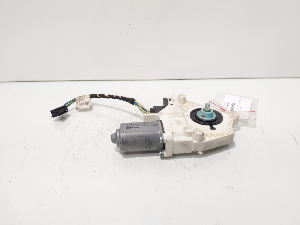 Motoras macara usa stanga spate, cod 4F0959801C, Audi A6 (4F2, C6) (id:684655)