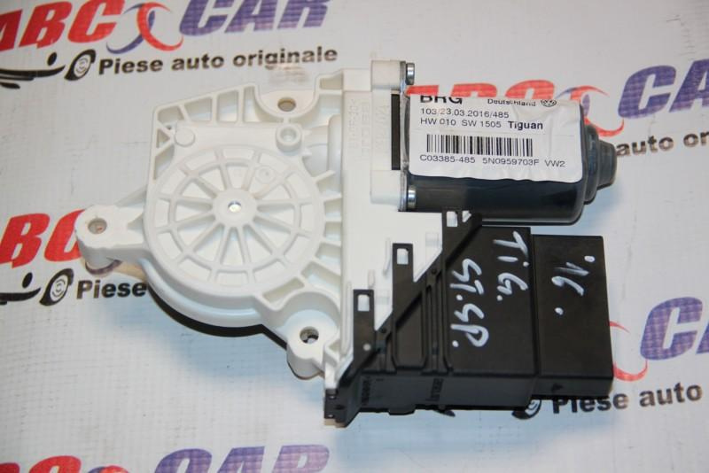 Motoras macara usa stanga spate Volkswagen Tiguan 2 2016-2020 5N0959703F