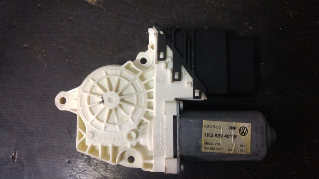 Motoras macara usa stanga spate vw jetta 3 2004-2010 1k5839401b