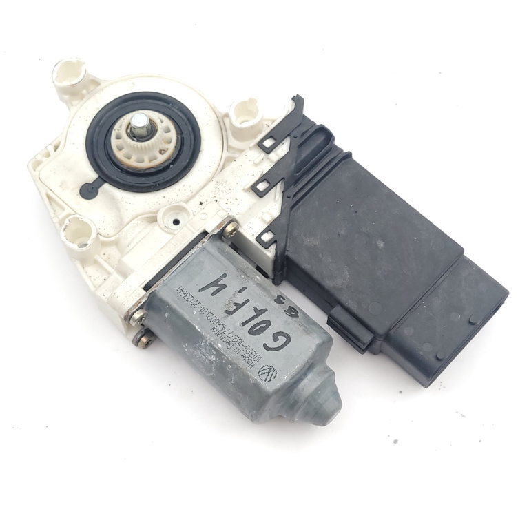 Motoras Macara Vw Golf 4 1997-2004 Fata Dreapta 101386102, 101386-102, 7746002101, 774.6002101, 101434203, 05076420 Brose