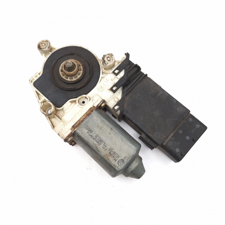 Motoras Macara Vw Golf 4 1997-2004 Fata Dreapta 7746002101, 101431202, 101386101, 101431-202, 0505812, 05076260, S26290498 Brose