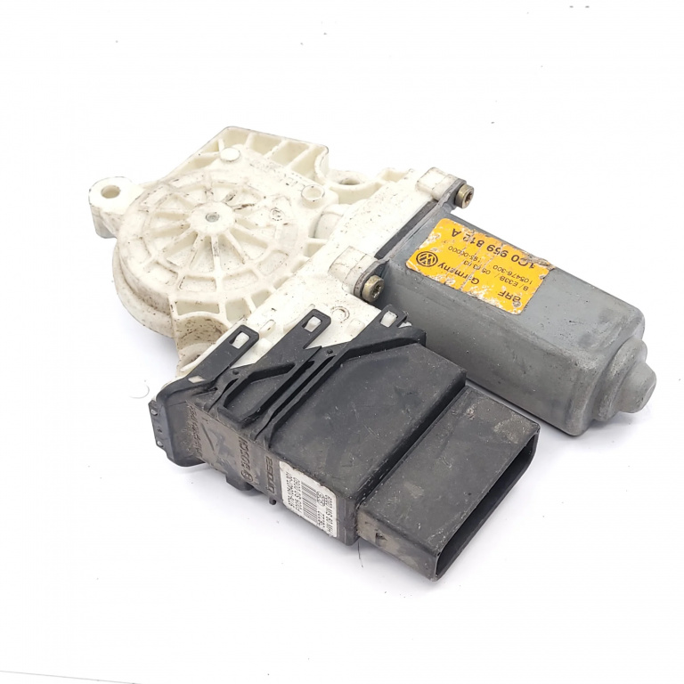 Motoras Macara Vw Golf 4 1997-2004 Spate Dreapta 9776105407301, F005S00060, 38222906, 9776-105407-301, 1C0959812A, 105476300, 19500000, 04033641, 7746002301 Bosch
