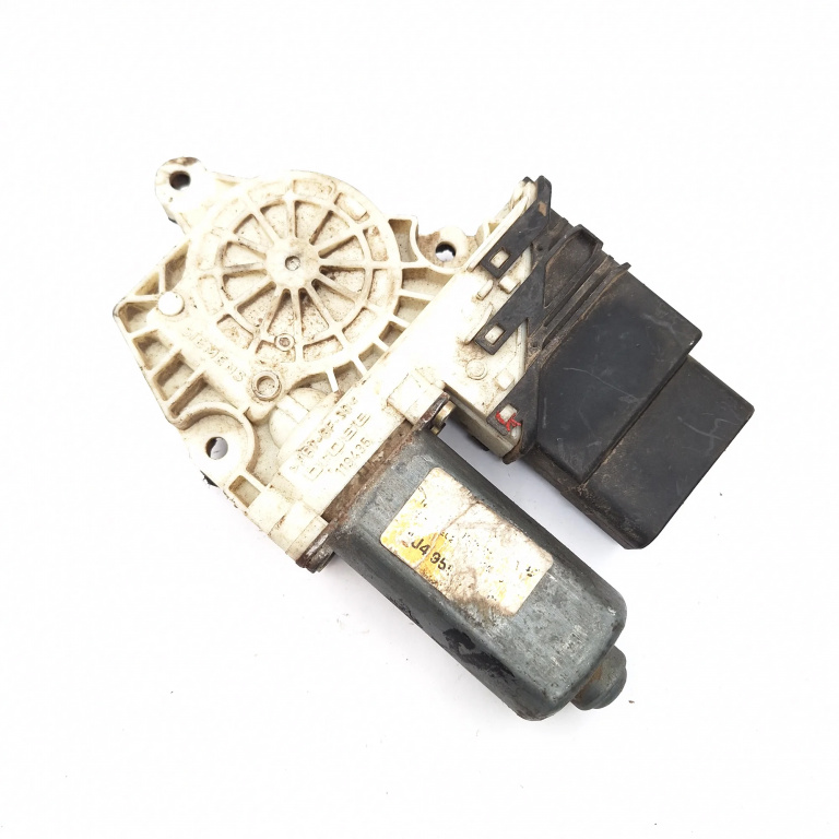 Motoras Macara Vw Golf 4 1997-2004 Spate Stanga 9776101439203, F005S00049, 18407906, 9776-101439-203, 119435, 101389101 Brose