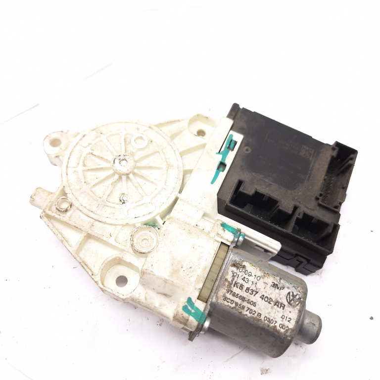 Motoras Macara Vw Golf 5 2003-2009 Fata Dreapta 1K5837402Ar, 3C0959702B, 3C0959792, 973568505, 0130822229, Brf0017425, 9818433101, 100730 Brose